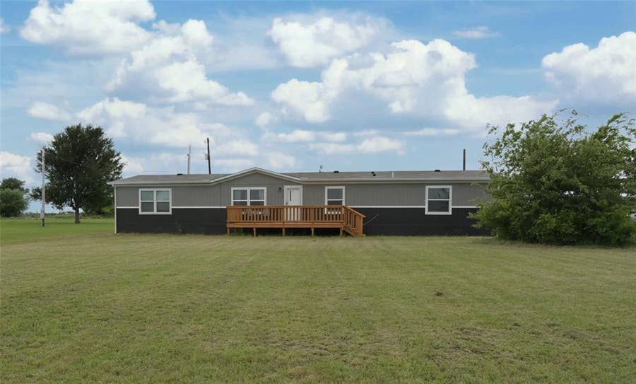 Property photo for 116 El Dorado Street, Decatur, TX