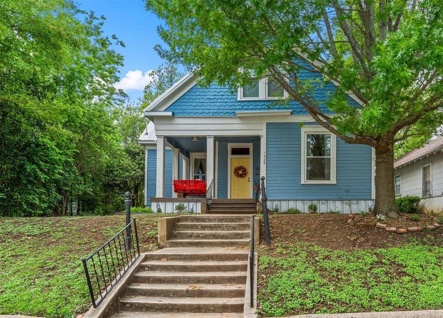 Property photo for 1028 N 4th Street, Waco, TX