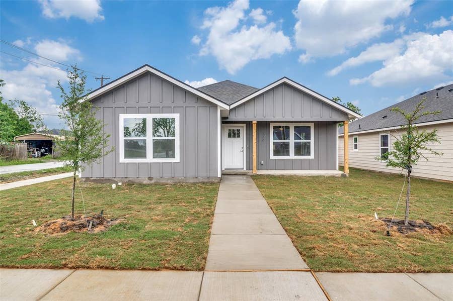 Property photo for 299 Stallings Street, Terrell, TX