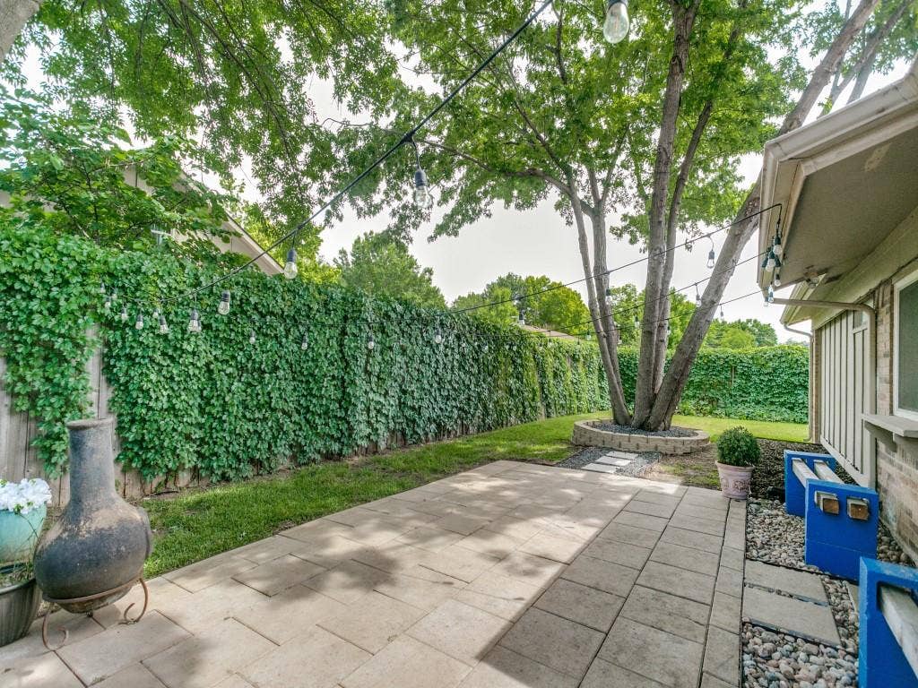 2504 Royal Oaks Drive, Plano, TX 75074 2504 Royal Oaks Drive, Plano, TX 75074
