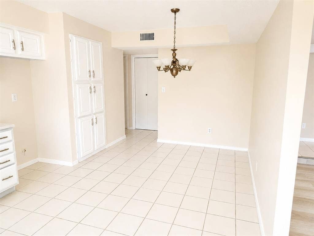 2504 Royal Oaks Drive, Plano, TX 75074 2504 Royal Oaks Drive, Plano, TX 75074