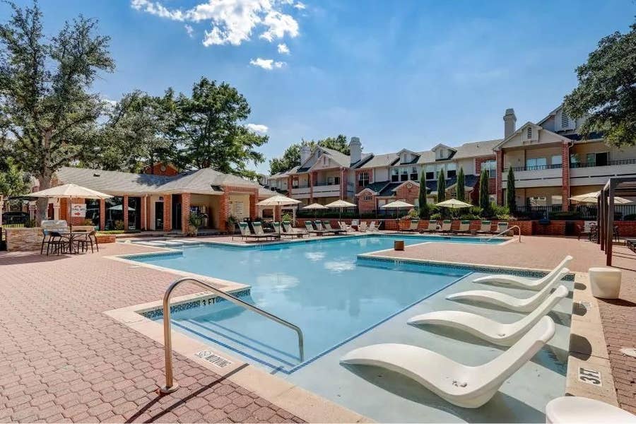 Property photo for 17250 Knoll Trail Drive, #1605, Dallas, TX
