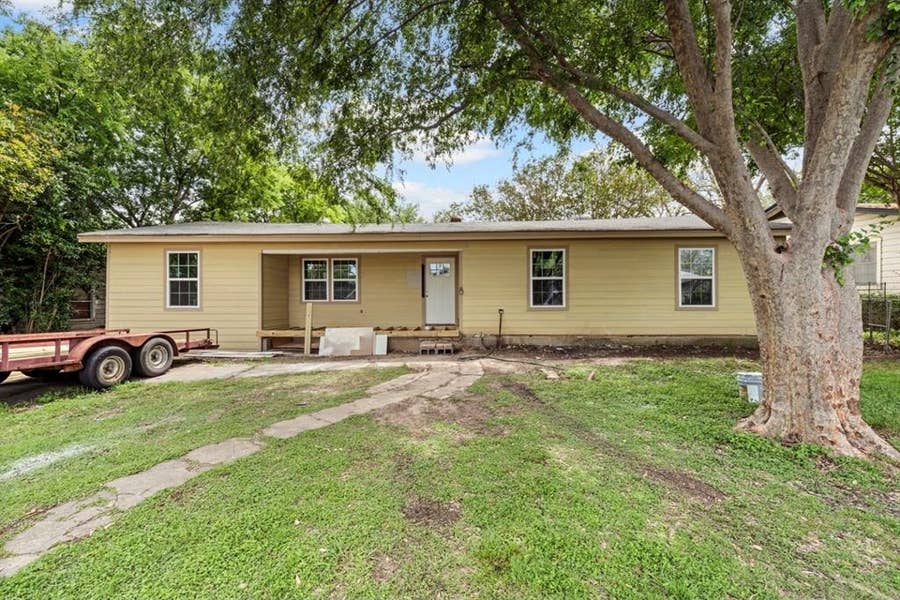 Property photo for 3320 Ferndale Drive, Waco, TX