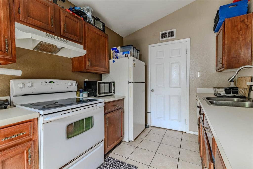 434 Pogue Street, Cedar Hill, TX 75104 434 Pogue Street, Cedar Hill, TX 75104