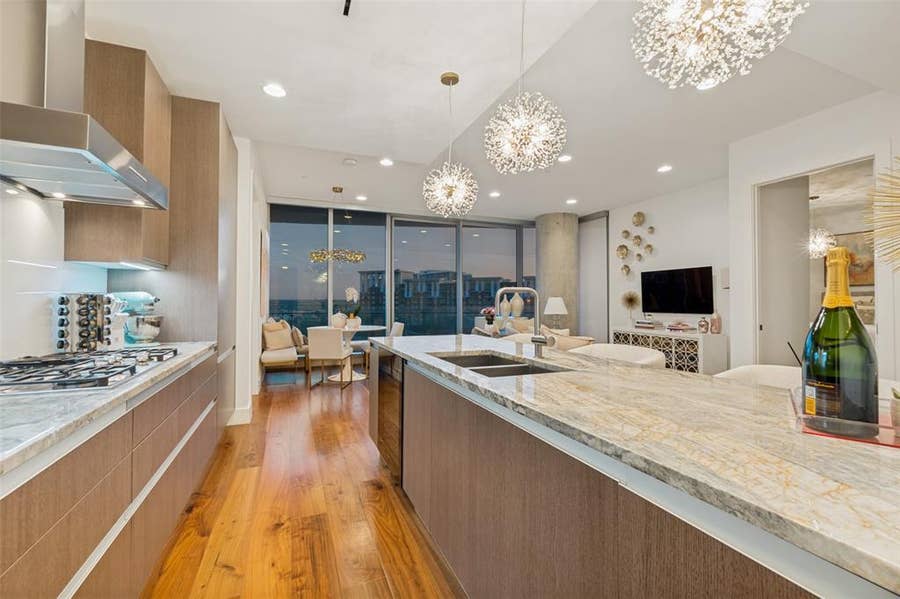 Property photo for 3130 N Harwood Street, #702, Dallas, TX