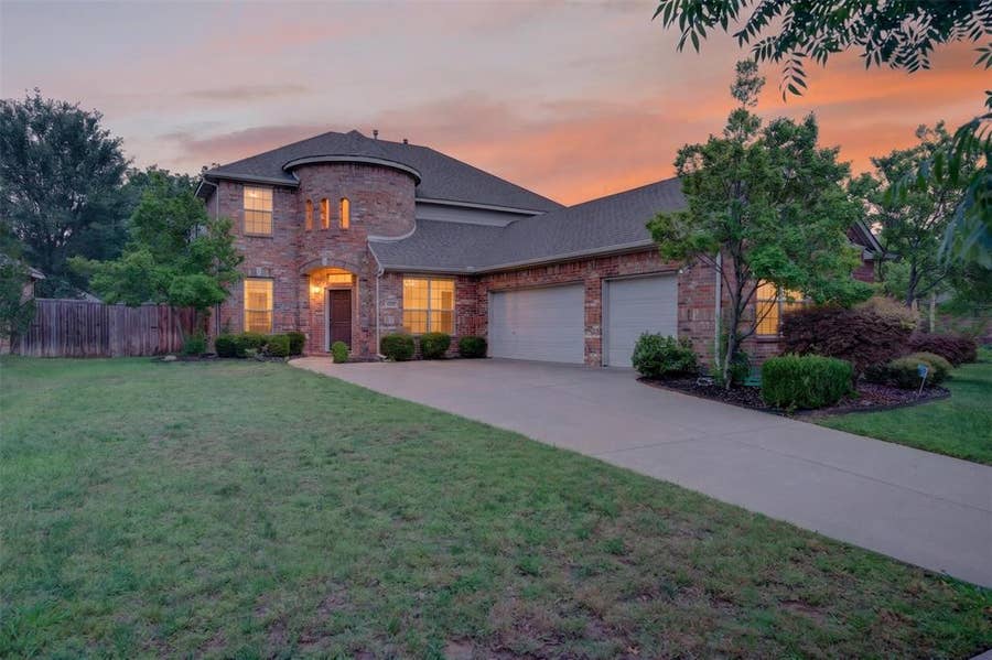 Property photo for 4845 Bellflower Way, Fort Worth, TX