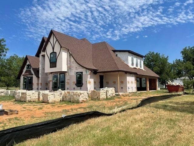 Property photo for 1842 Cirrus Loop, Granbury, TX