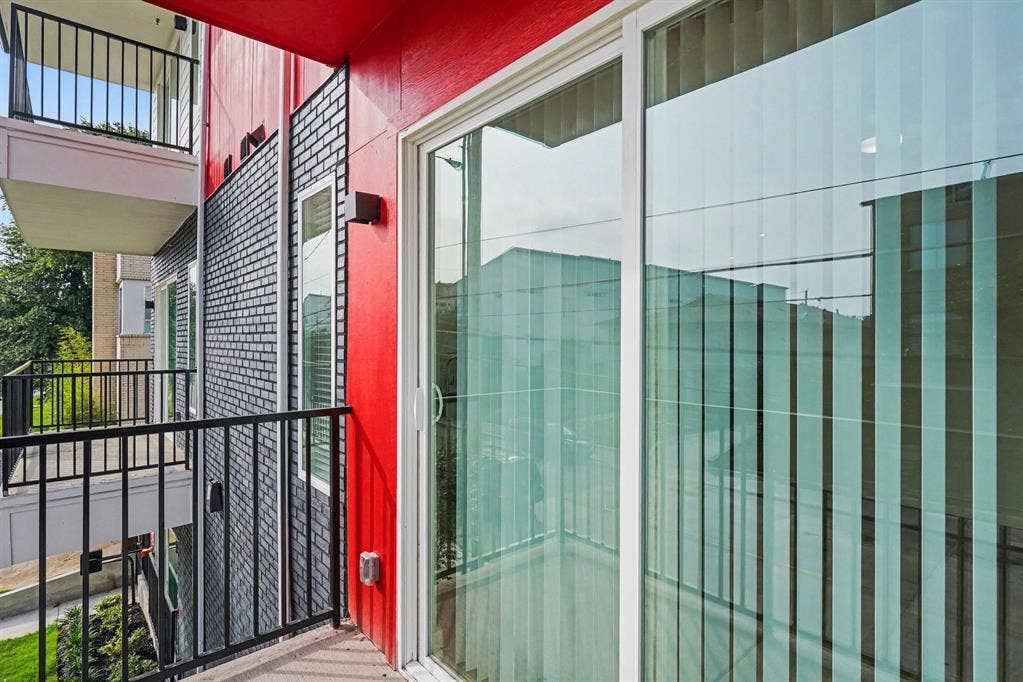 2217 N Fitzhugh Avenue, #203, Dallas, TX 75204 2217 N Fitzhugh Avenue, #203, Dallas, TX 75204