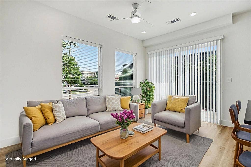 2217 N Fitzhugh Avenue, #203, Dallas, TX 75204 2217 N Fitzhugh Avenue, #203, Dallas, TX 75204