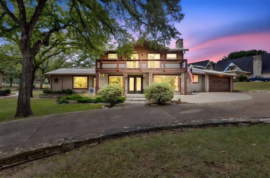 Property photo for 5102 Largo Drive, De Cordova, TX