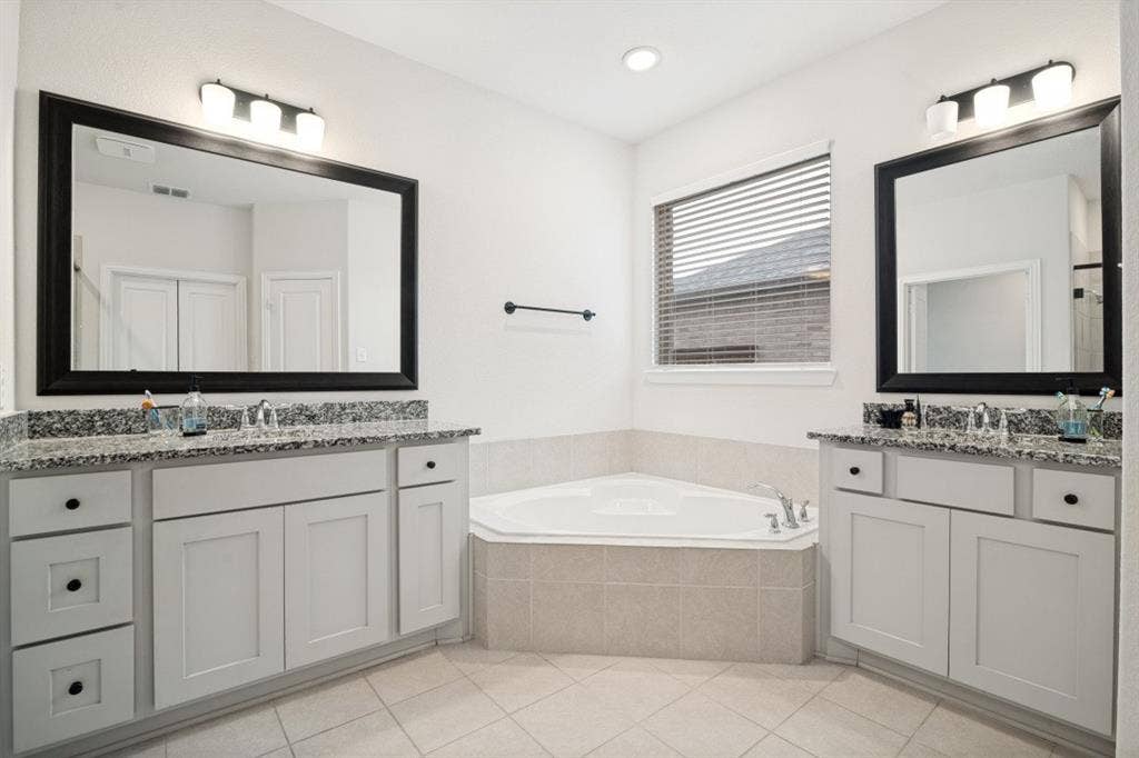852 Vineyard Way, Forney, TX 75126