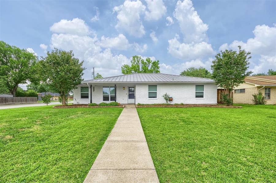Property photo for 4006 Southridge Drive, Rowlett, TX