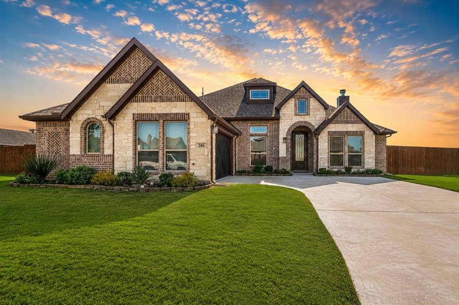 Property photo for 206 Morning Light Lane, Waxahachie, TX