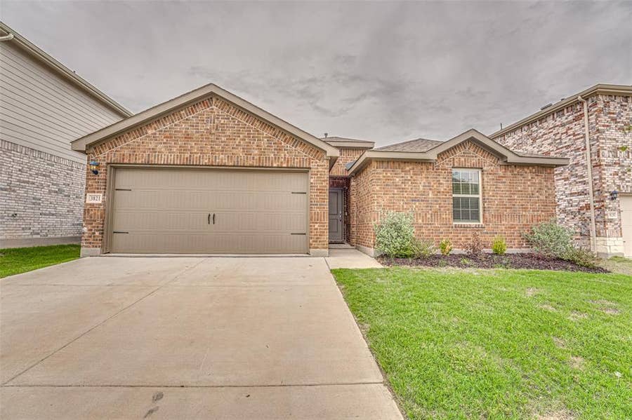 Property photo for 3821 KENWORTH Lane, McKinney, TX