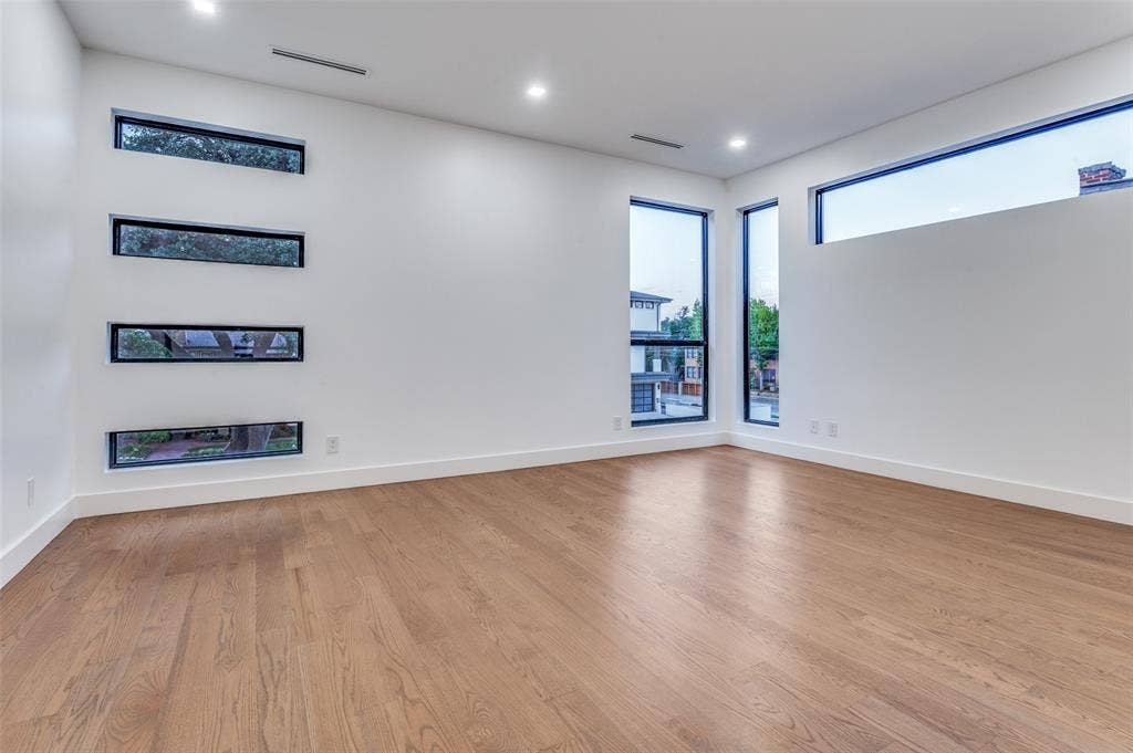 4044 Hawthorne Avenue, Dallas, TX 75219