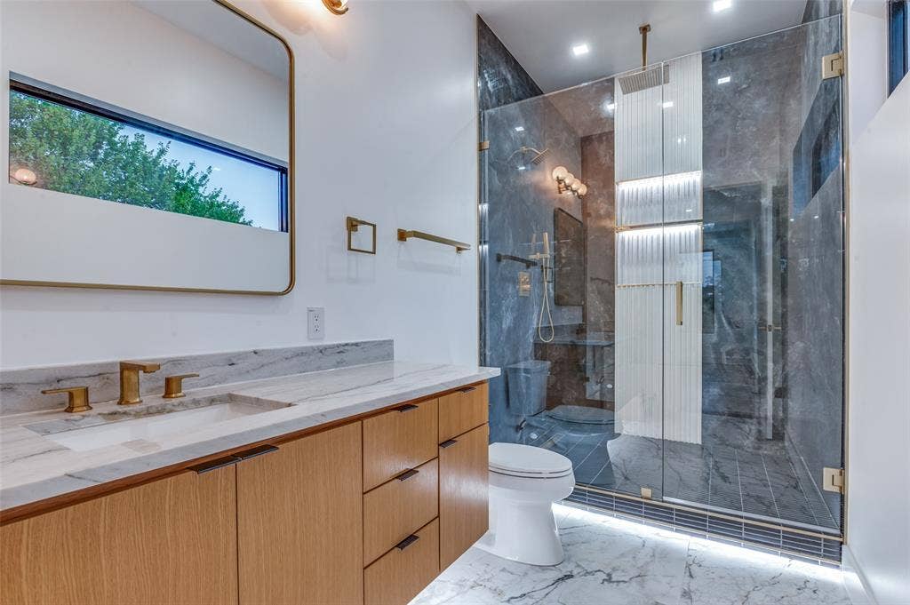 4044 Hawthorne Avenue, Dallas, TX 75219