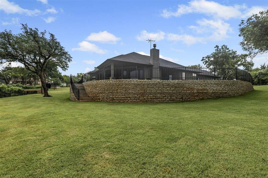 Property photo for 2100 Gene Court, Granbury, TX