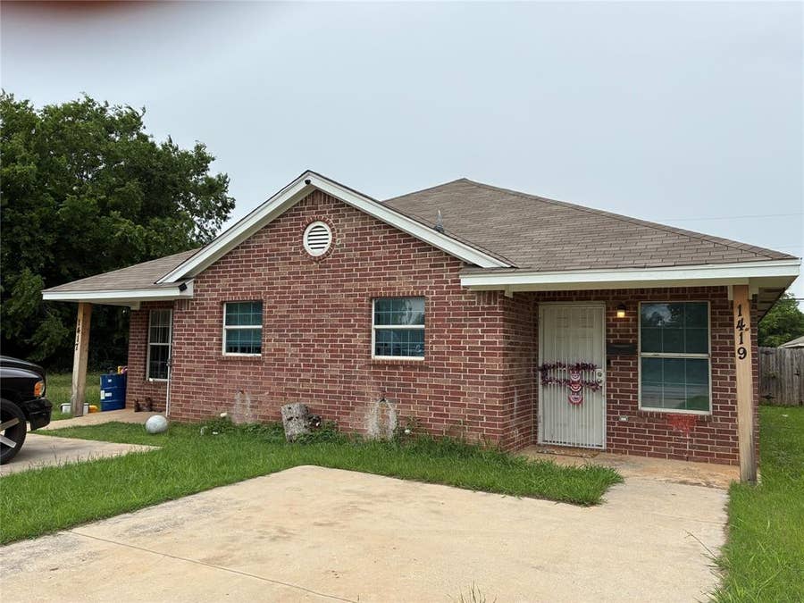 Property photo for 1419 E Robert Street, #1417, Fort Worth, TX
