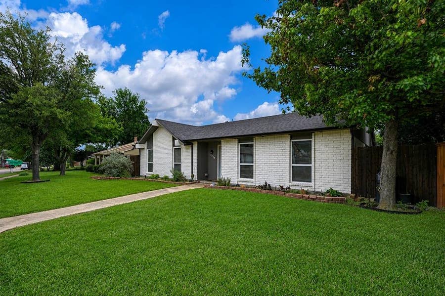 Property photo for 7318 Emory Oak Lane, Dallas, TX