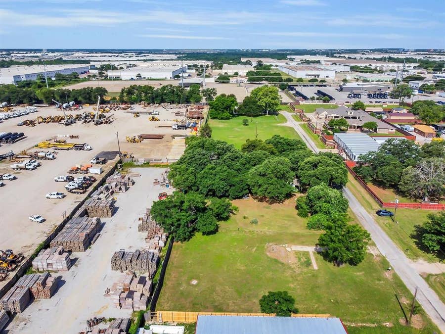 Property photo for 1401 Leyfair Drive, Grand Prairie, TX