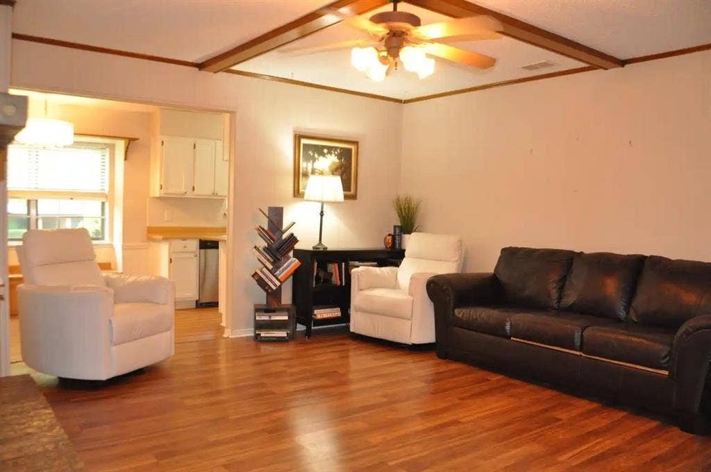 304 Bennett Circle, DeSoto, TX 75115 304 Bennett Circle, DeSoto, TX 75115