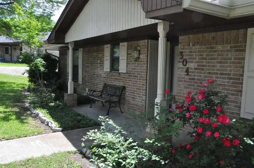 304 Bennett Circle, DeSoto, TX 75115 304 Bennett Circle, DeSoto, TX 75115