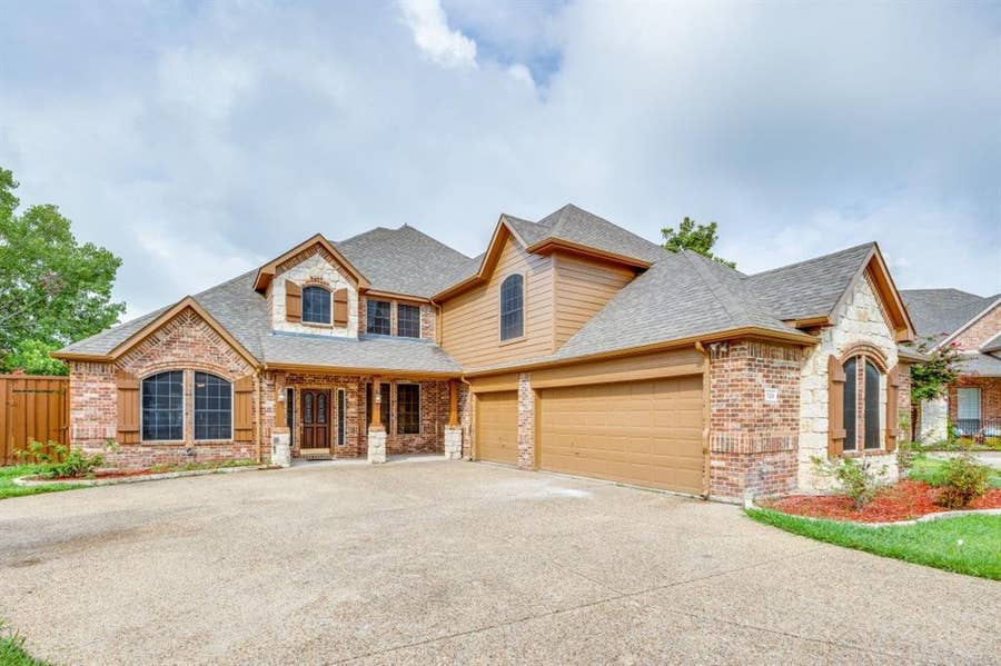 Property photo for 725 Chapel Court, Allen, TX