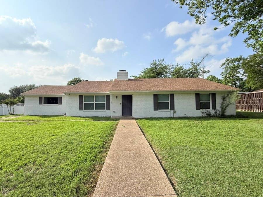 Property photo for 1617 Dakota Drive, Garland, TX