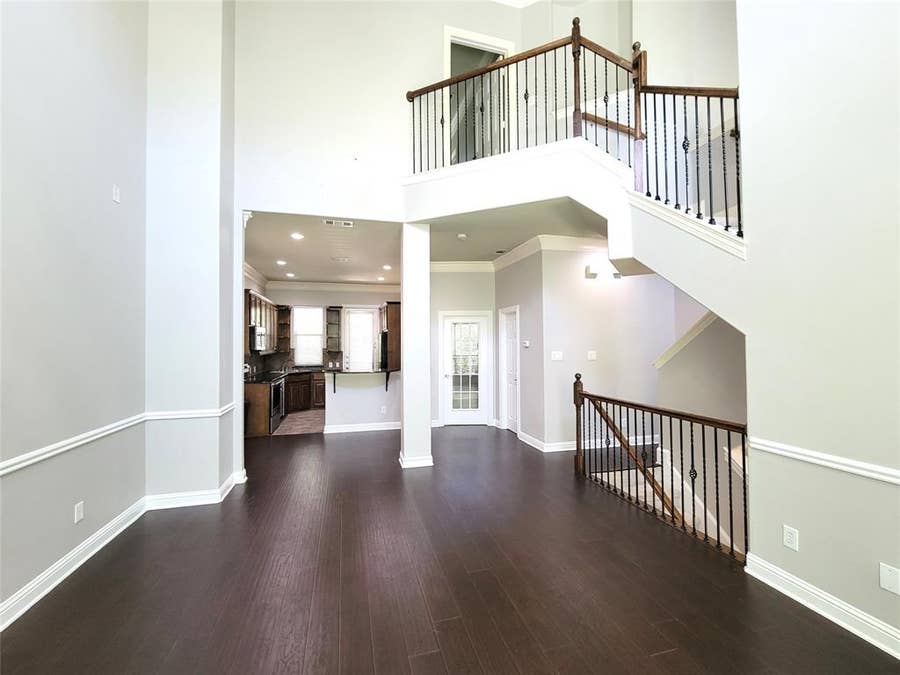 Property photo for 5824 La Vista Drive, Dallas, TX