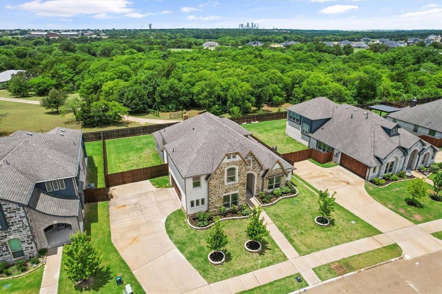 Property photo for 1133 Windy Vista Drive, Midlothian, TX