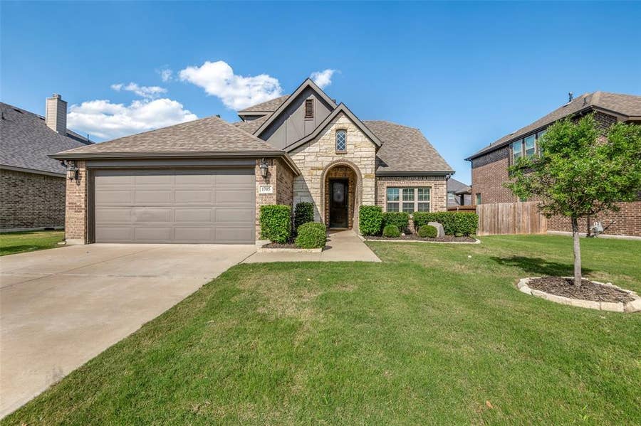 Property photo for 1705 Sluice Drive, Mansfield, TX