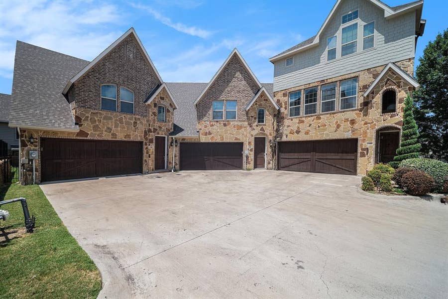 Property photo for 7104 Rose Quartz Court, Fort Worth, TX
