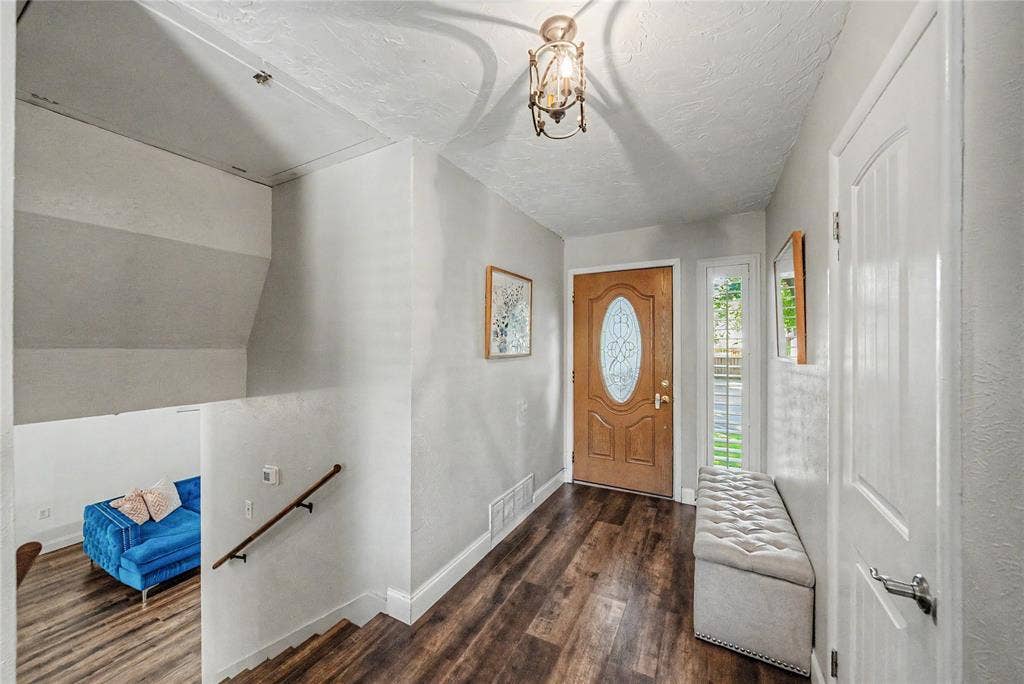 509 Westcliff Drive, Euless, TX 76040 509 Westcliff Drive, Euless, TX 76040