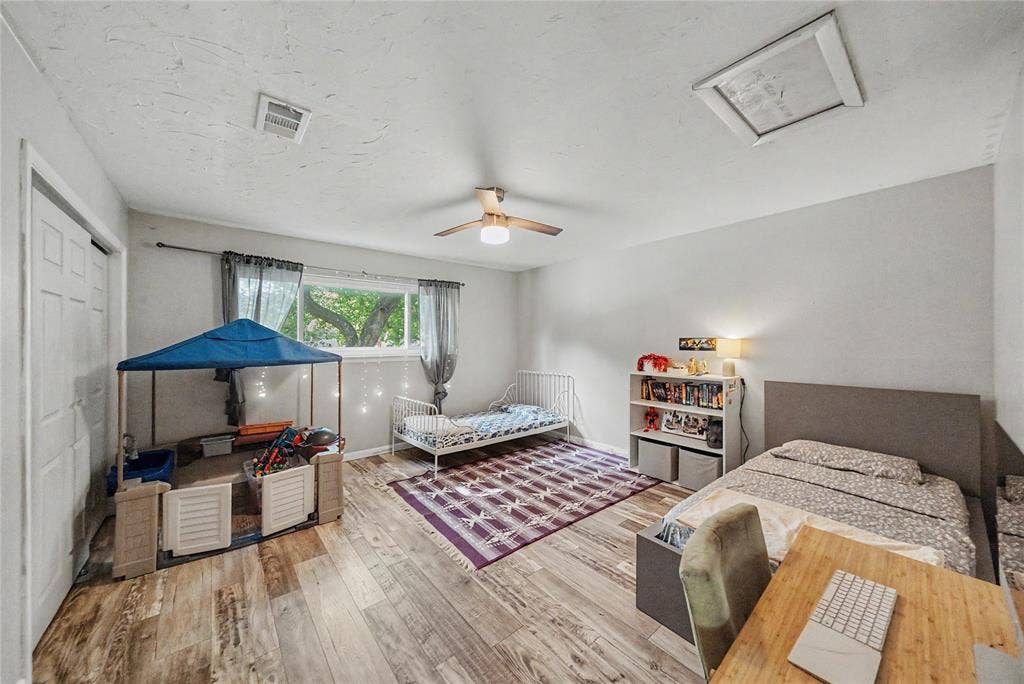509 Westcliff Drive, Euless, TX 76040 3rd floor
