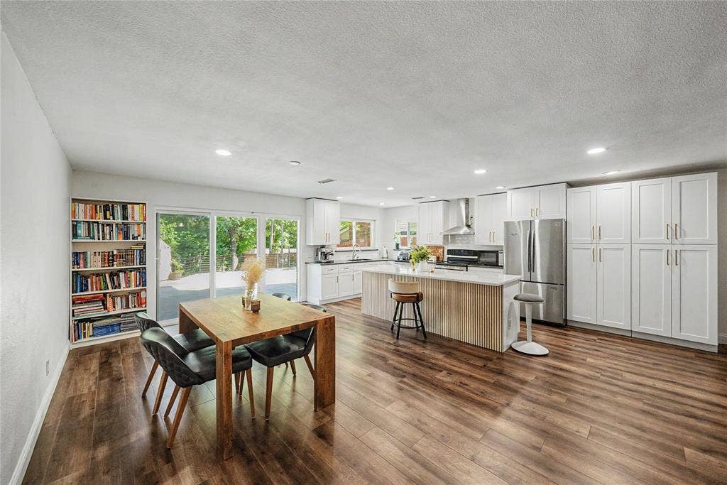 509 Westcliff Drive, Euless, TX 76040 509 Westcliff Drive, Euless, TX 76040