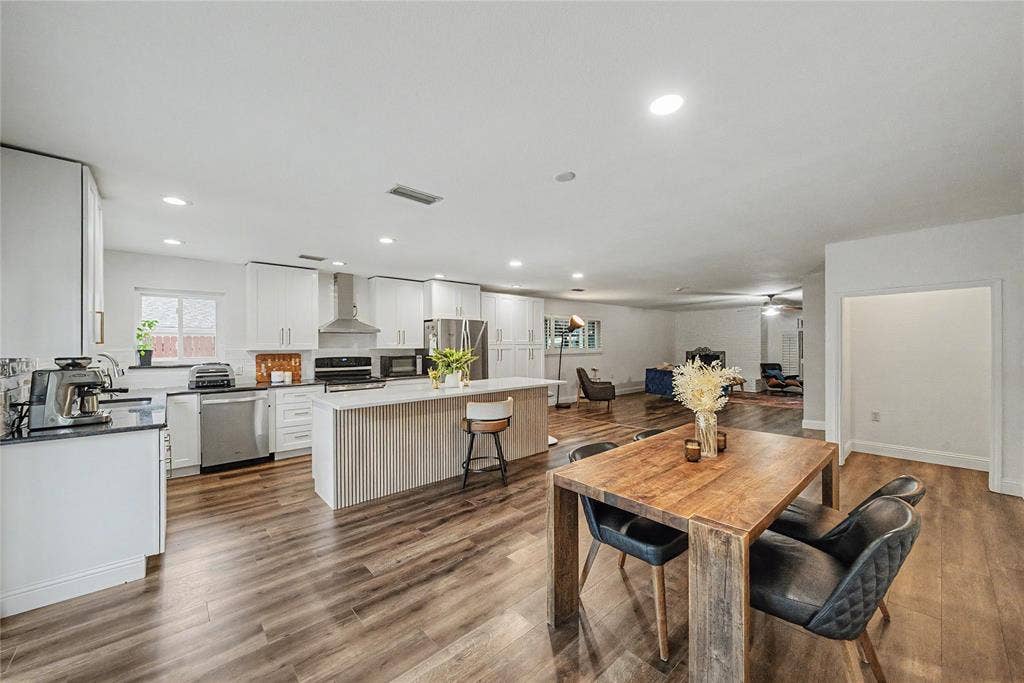 509 Westcliff Drive, Euless, TX 76040 509 Westcliff Drive, Euless, TX 76040