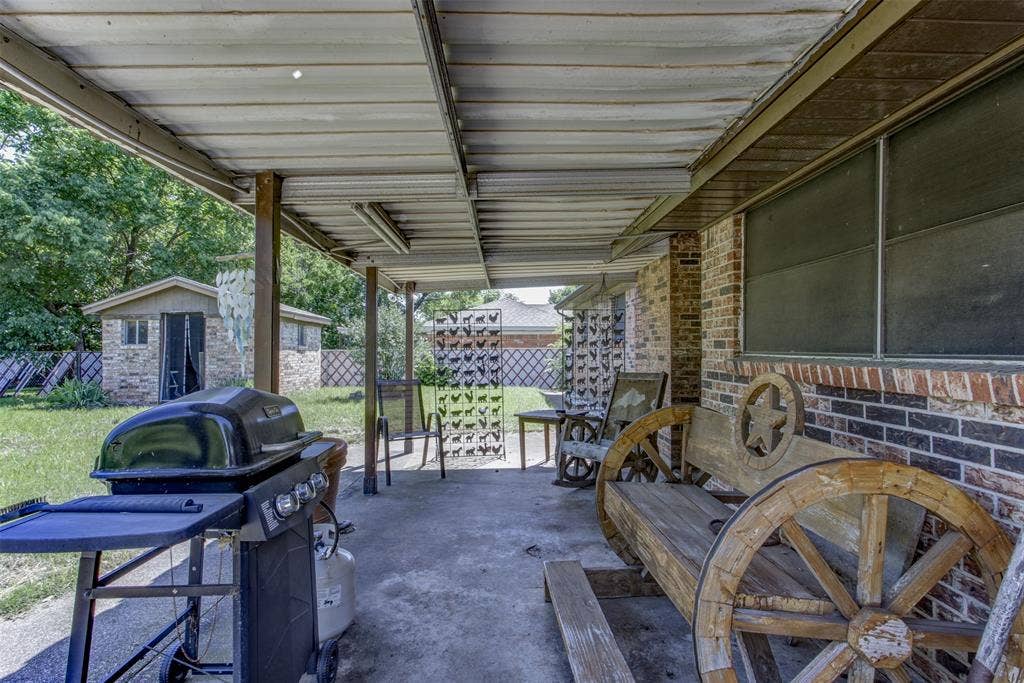 521 E Mustang Street, Crowley, TX 76036 521 E Mustang Street, Crowley, TX 76036