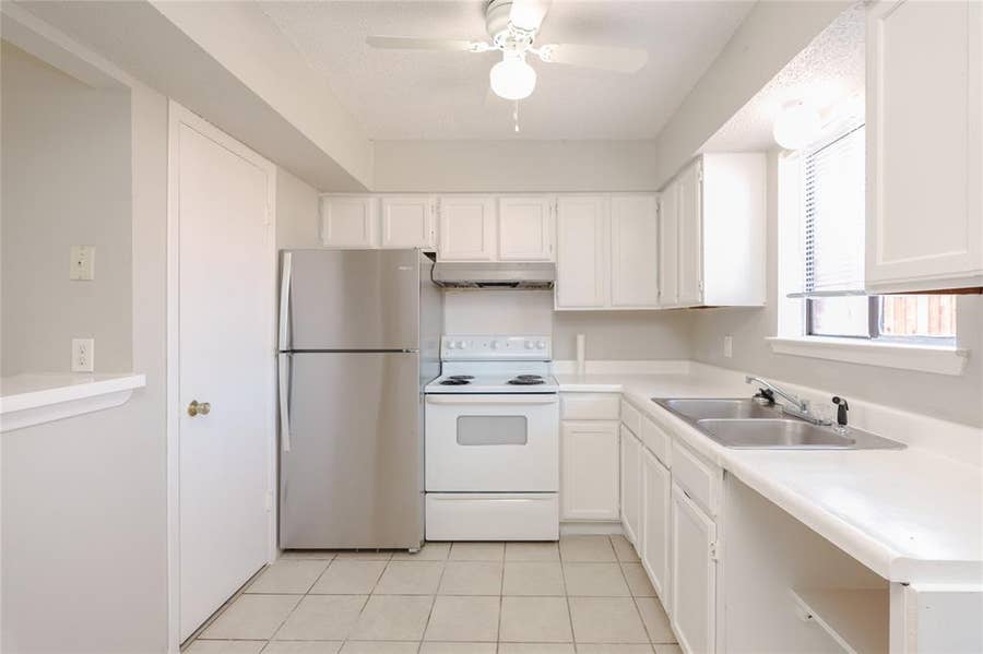Property photo for 2813 Wimbledon Court, #D, Garland, TX