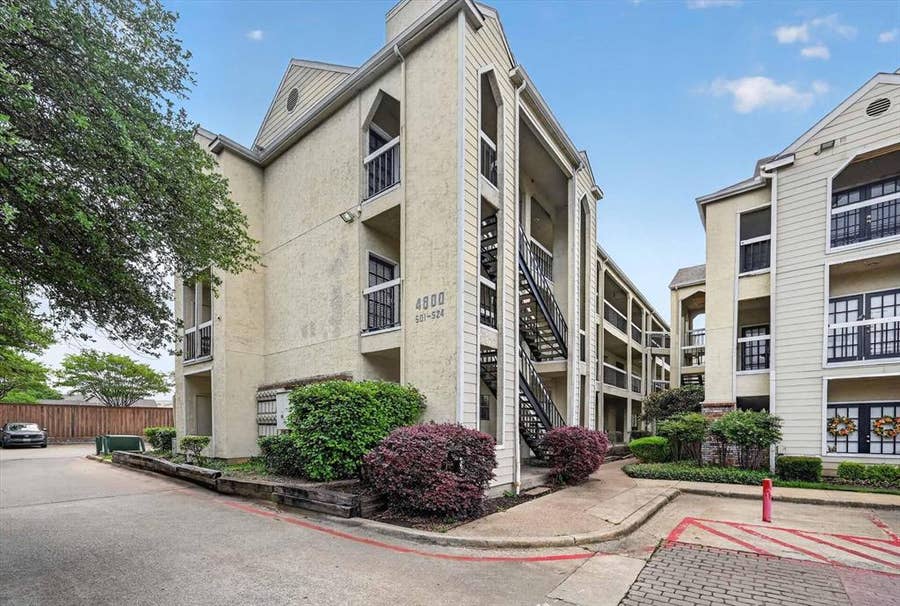 Property photo for 4800 W Lovers Lane, #502, Dallas, TX