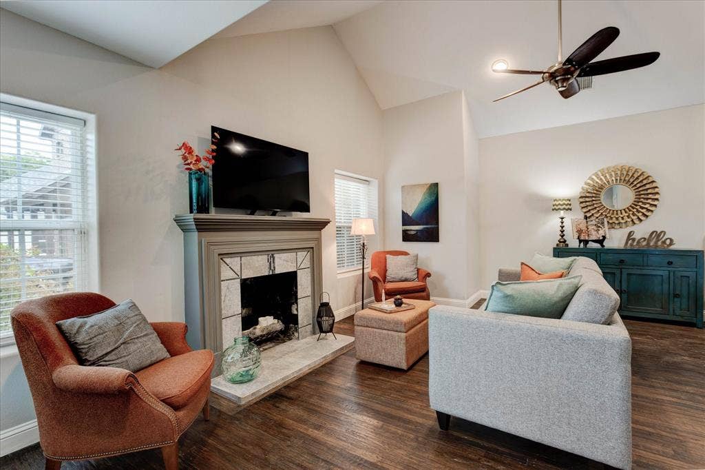 2521 Benbrook Boulevard, Fort Worth, TX 76109 2521 Benbrook Boulevard, Fort Worth, TX 76109