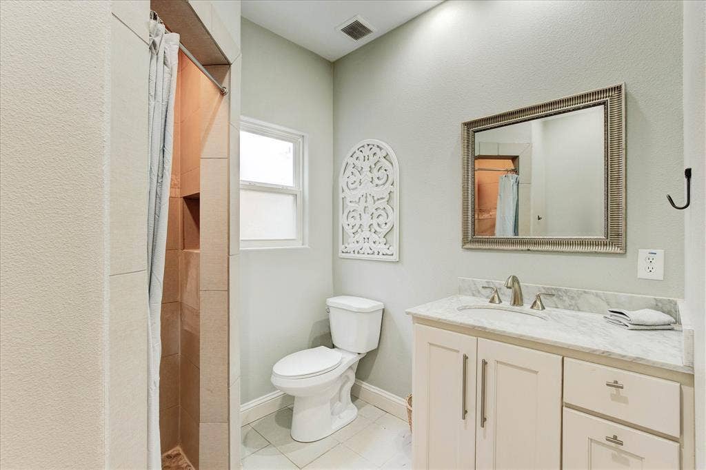 2521 Benbrook Boulevard, Fort Worth, TX 76109 2521 Benbrook Boulevard, Fort Worth, TX 76109