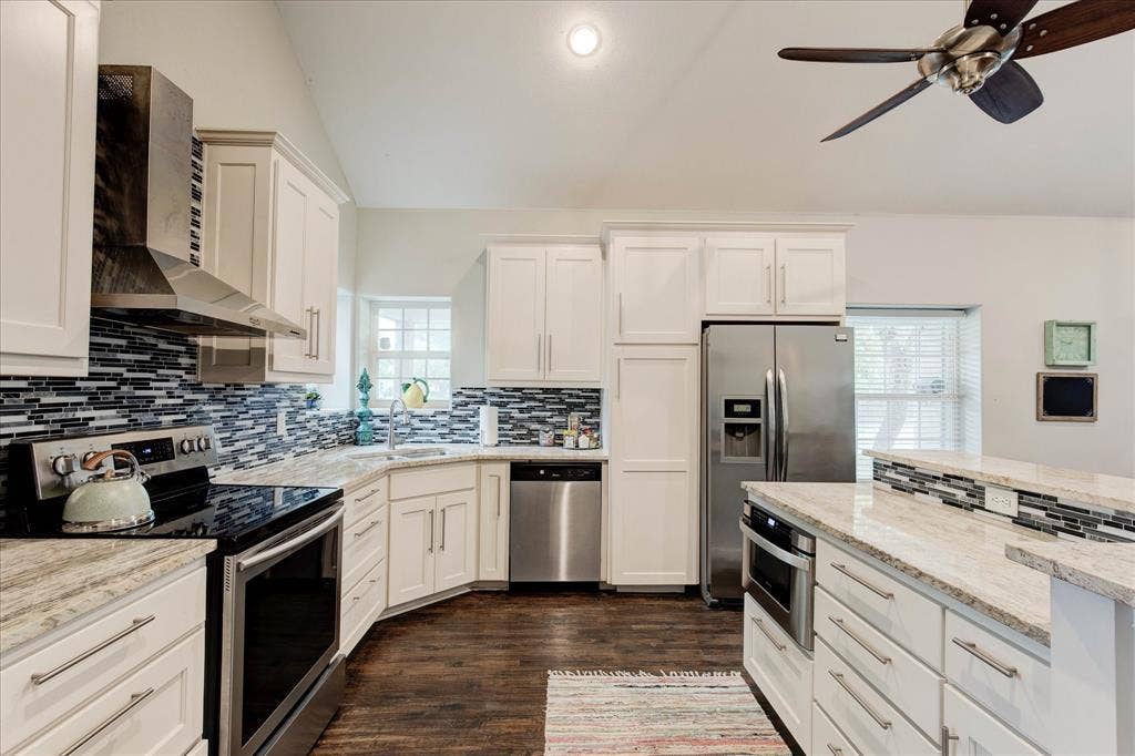 2521 Benbrook Boulevard, Fort Worth, TX 76109 2521 Benbrook Boulevard, Fort Worth, TX 76109