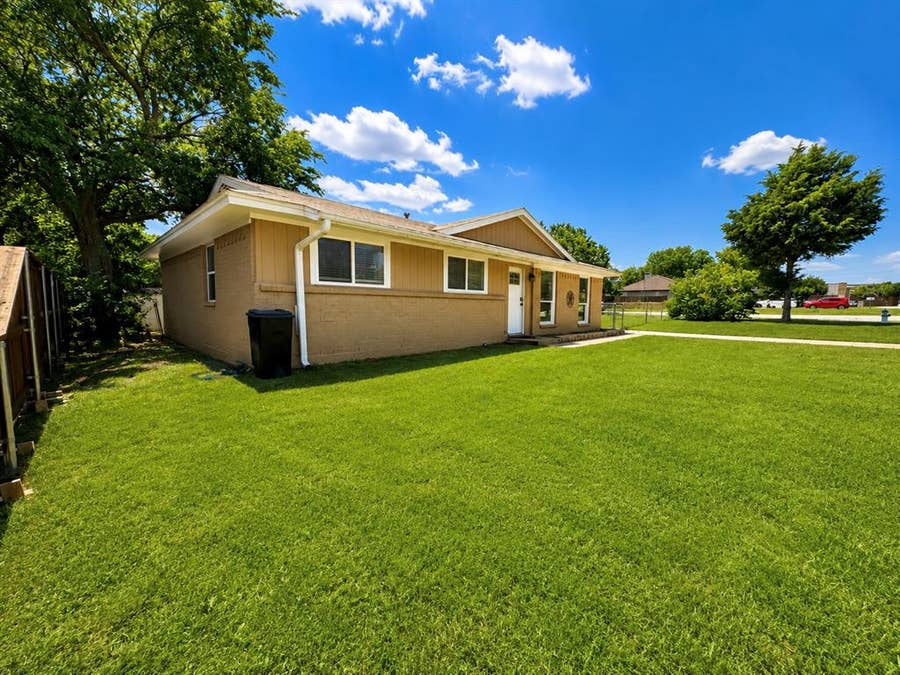 Property photo for 730 Rolling Ridge Lane, Duncanville, TX
