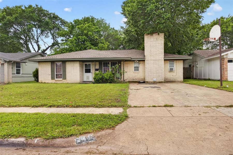 Property photo for 341 Blueberry Lane, Grand Prairie, TX
