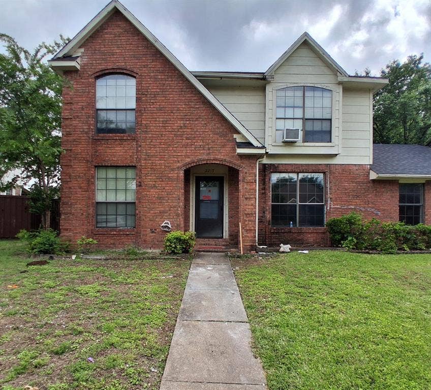 Property photo for 2215 Stillwater Drive, Mesquite, TX