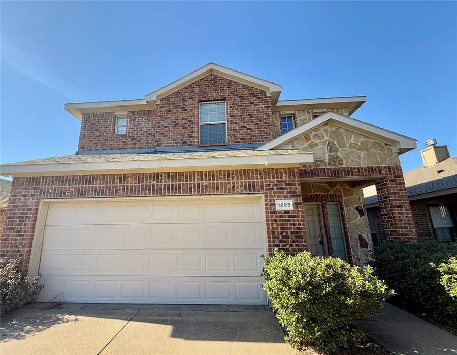 Property photo for 1225 Alder Tree Lane, Royse City, TX