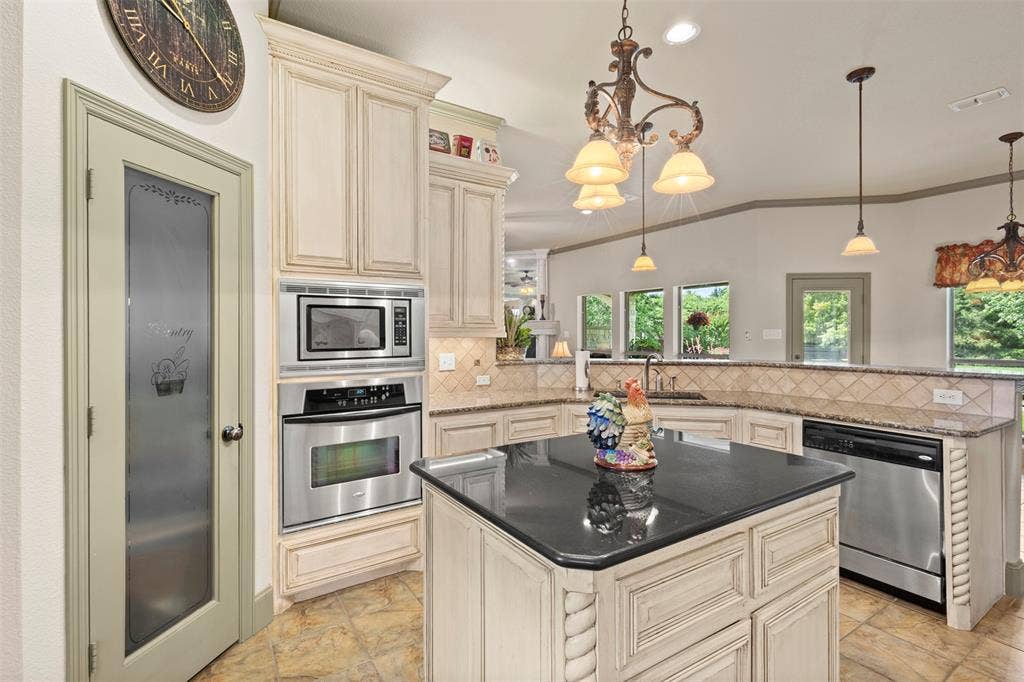 Walk in Pantry