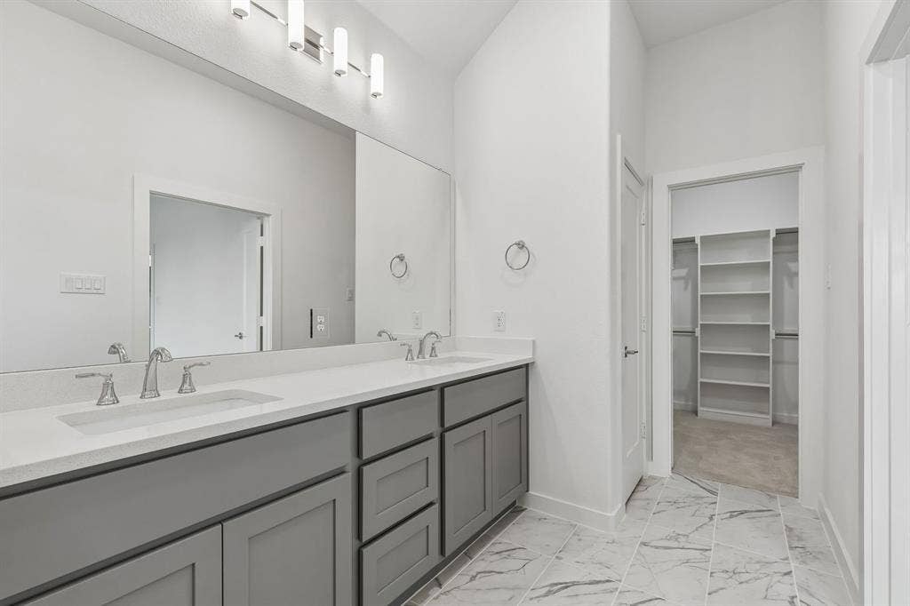 1429 Companero Street, Haslet, TX 76052 Primary Bathroom in the Claret home plan by Trophy Signature Homes – REPRESENTATIVE PHOTO