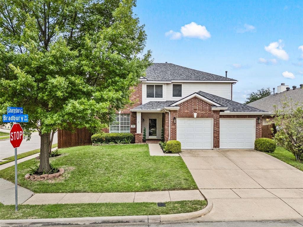 308 Bradbury Drive, Euless, TX 76040 308 Bradbury Drive, Euless, TX 76040
