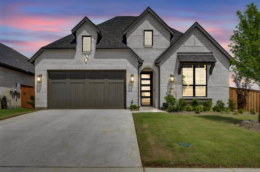 Property photo for 1810 Hidden Water Trail, Midlothian, TX